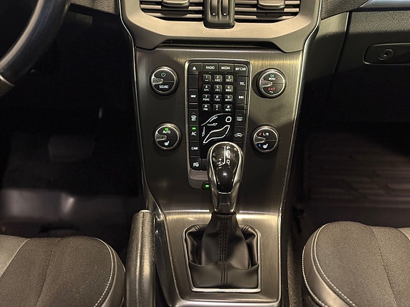 Volvo V40 20 of 29
