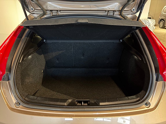 Volvo V40 29 of 29