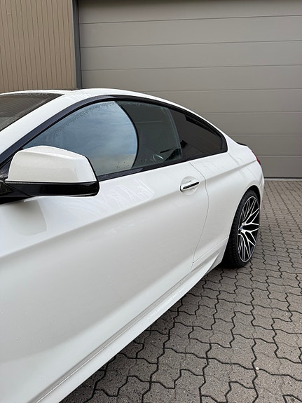 BMW 650i 5 of 21