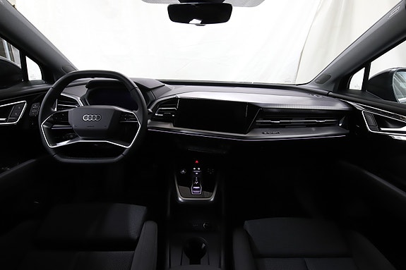 Audi Q4 e-tron 24 of 30