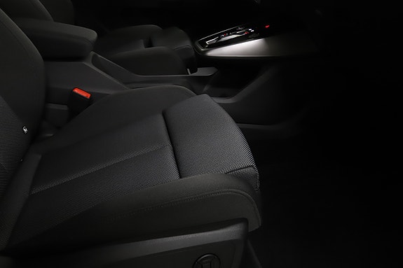 Audi Q4 e-tron 13 of 30