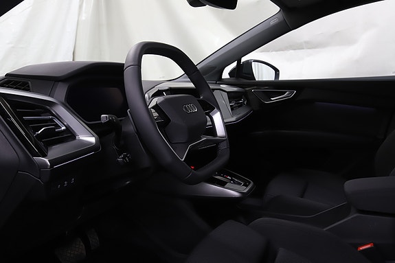 Audi Q4 e-tron 23 of 30