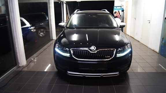 Skoda Octavia Scout 5 of 5