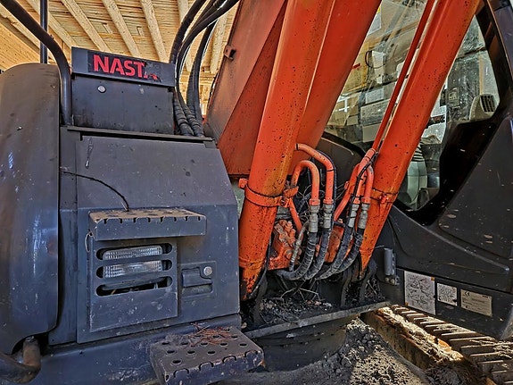 Hitachi Zx225 5 of 5