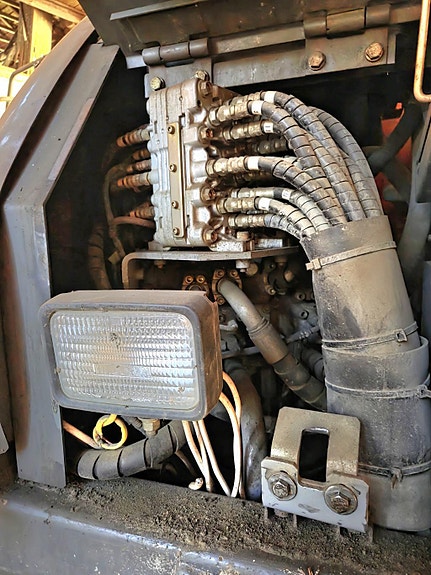 Hitachi Zx225 26 of 27