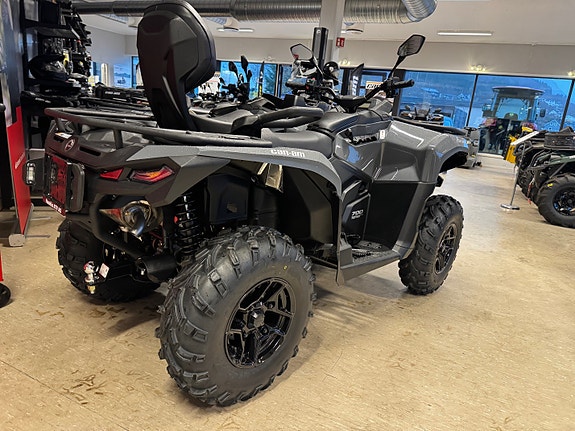 Can-Am Outlander Max DPS 700 T ABS 2 of 6
