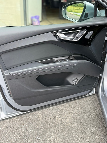 Audi Q4 e-tron 30 of 30