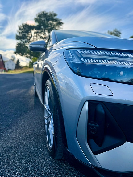 Audi Q4 e-tron 8 of 30