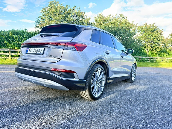 Audi Q4 e-tron 6 of 30
