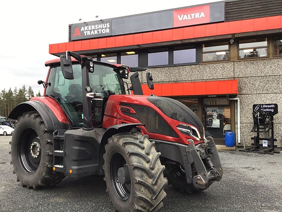 Valtra Q305 med sentralsmøring! 2023, kr 1 899 000,-