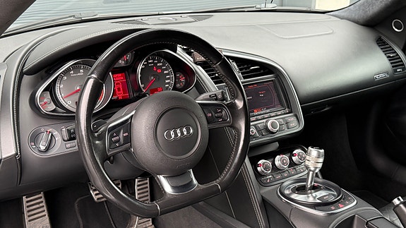 Audi R8 25 of 30