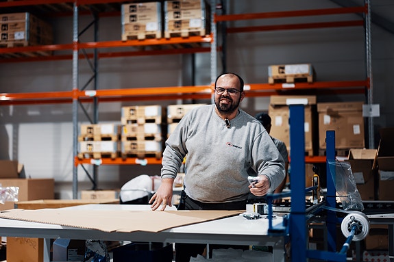 Tenkt deg en regnfull morgen klokken 07:00☔, hvem blir ikke glad av smilet til Qasem?