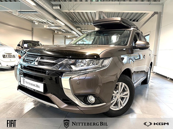 Mitsubishi Outlander PHEV 2,0AWD Skinn-Navigasjon-R.Kamera-Xenon-Skiboks 2016, 176 000 km, kr 159 000,-