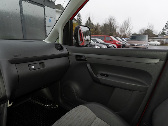 Volkswagen Caddy Maxi 25 of 30