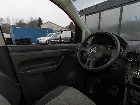 Volkswagen Caddy Maxi 24 of 30