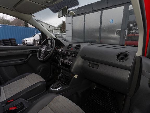 Volkswagen Caddy Maxi 21 of 30