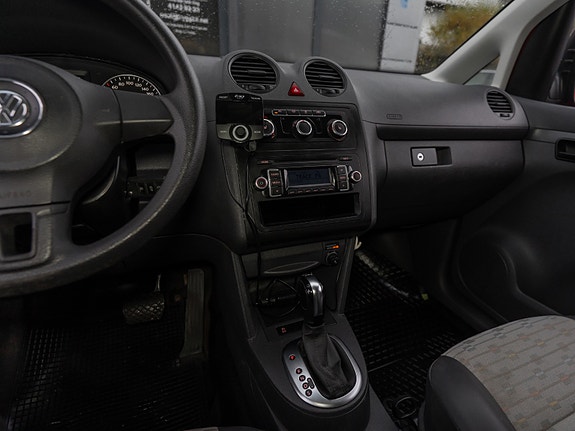 Volkswagen Caddy Maxi 28 of 30