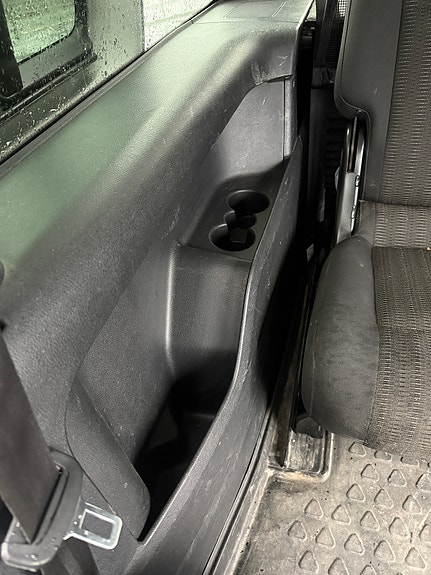 Volkswagen Caddy Maxi 30 of 30
