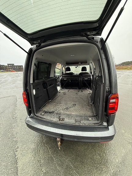 Volkswagen Caddy Maxi 22 of 30