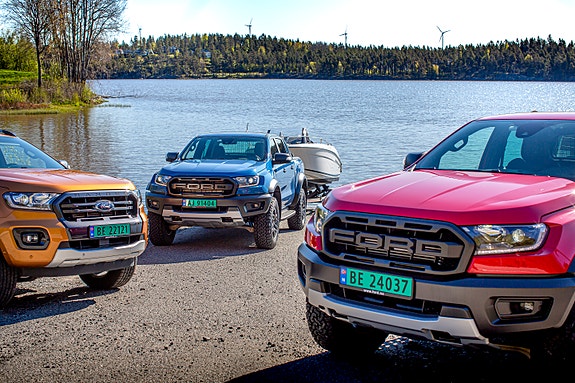 Firmaet har også egen båtavdeling, som selvfølgelig kjører Ford Ranger!