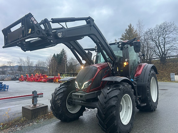 Valtra N155 ACTIVE 2 of 18