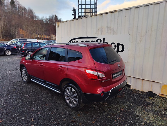 Nissan Qashqai+2 4 of 5