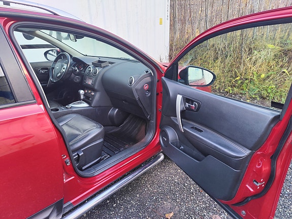 Nissan Qashqai+2 15 of 28