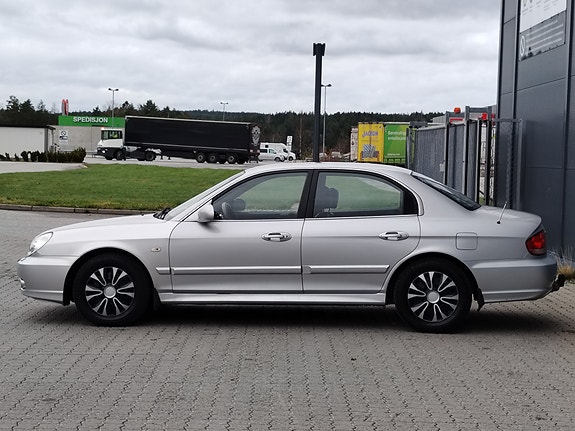 Hyundai Sonata 7 of 19