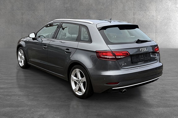 Audi A3 4 of 5