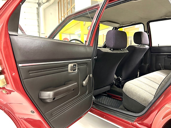 Audi 80 19 of 30