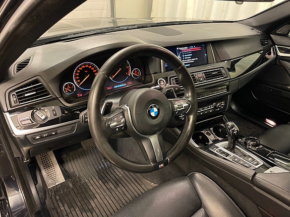 BMW M550d 12 of 30