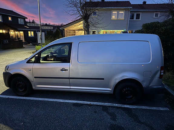 Volkswagen Caddy Maxi 2 of 30