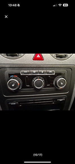 Volkswagen Caddy Maxi 10 of 30