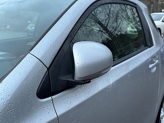 Toyota IQ 9 of 22