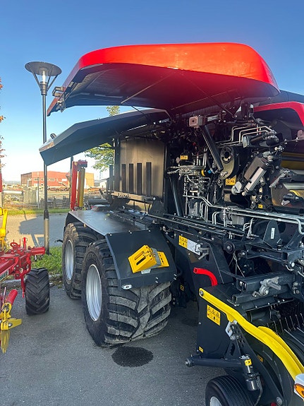 Pöttinger Impress 3160VC 32kniver/71040/22,5 hjul/ breiplast