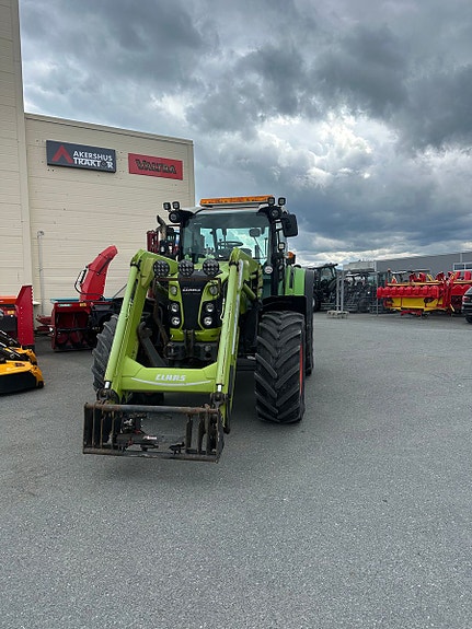 CLAAS ARION 460 CIS GPS klargjort/Laster/fronthyd. 2017, kr 635 000,-