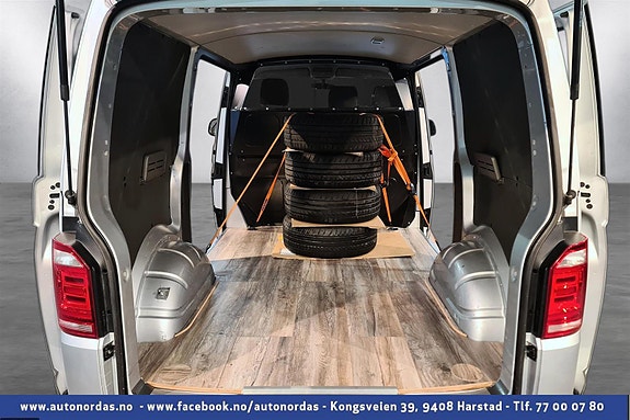  Lagt gulv i lasterom