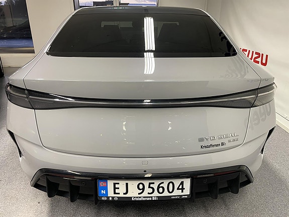 BYD Seal 9 of 24