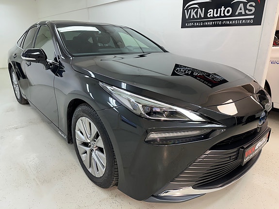 Toyota Mirai 8 of 30