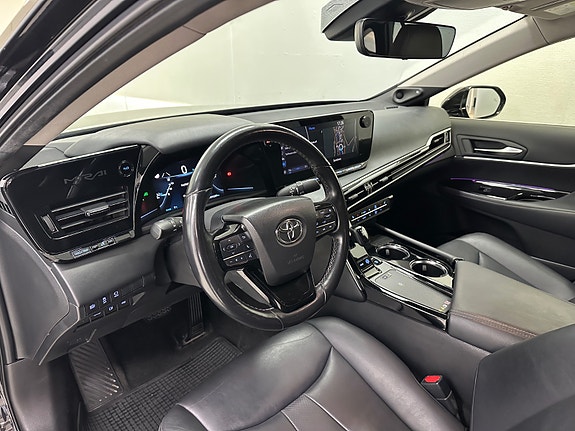 Toyota Mirai 25 of 30