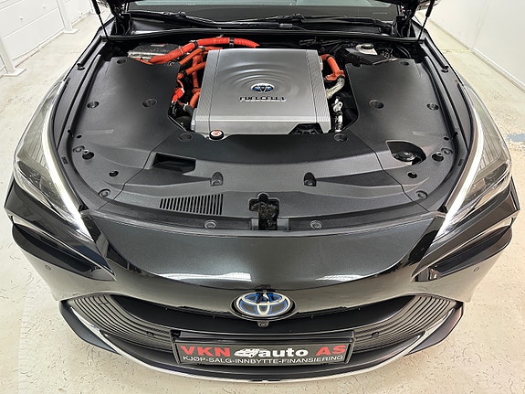 Toyota Mirai 24 of 30
