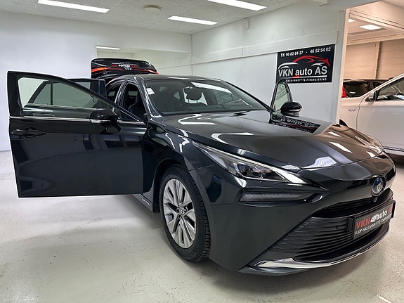 Toyota Mirai 7 of 30