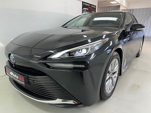 Toyota Mirai 9 of 30