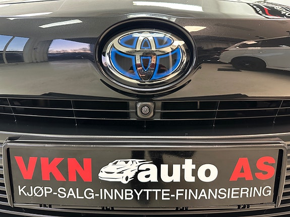 Toyota Mirai 23 of 30