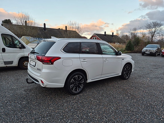 Mitsubishi Outlander 5 of 5
