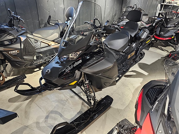 Ski-doo Demo - Expedition LE 900 ACE