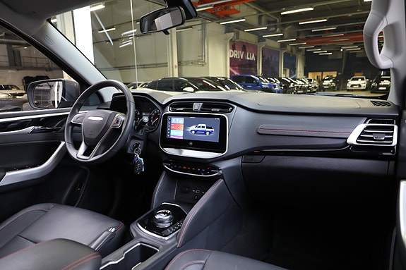 Maxus T90 EV 12 of 30