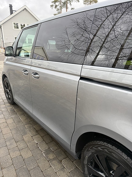 Volkswagen ID. Buzz 6 of 30