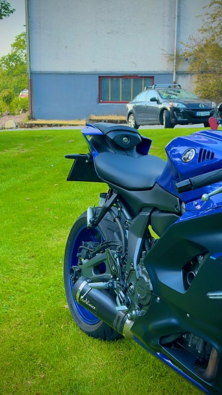 Yamaha R7 19 of 25