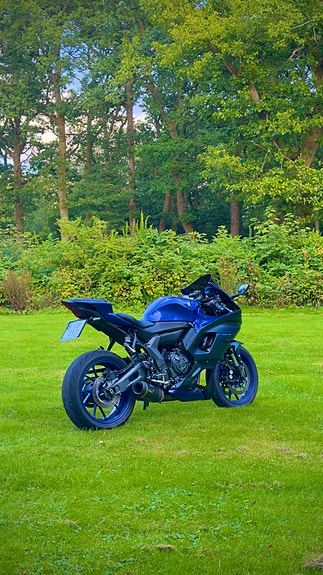 Yamaha R7 9 of 25